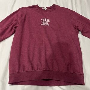 Tilly’s Texas sweatshirt